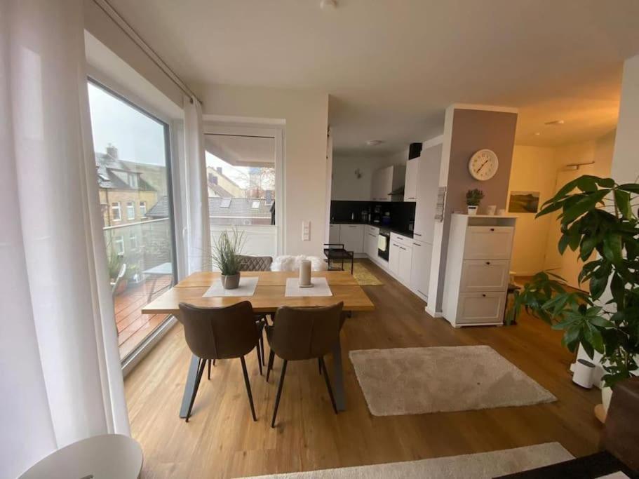 Moderne Penthouse Wohnung Schleswig Exterior photo